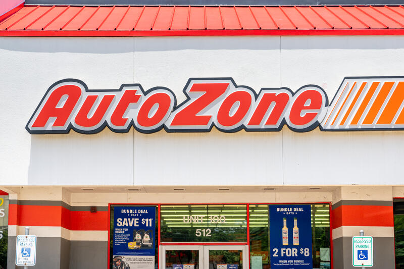 AutoZone storefront